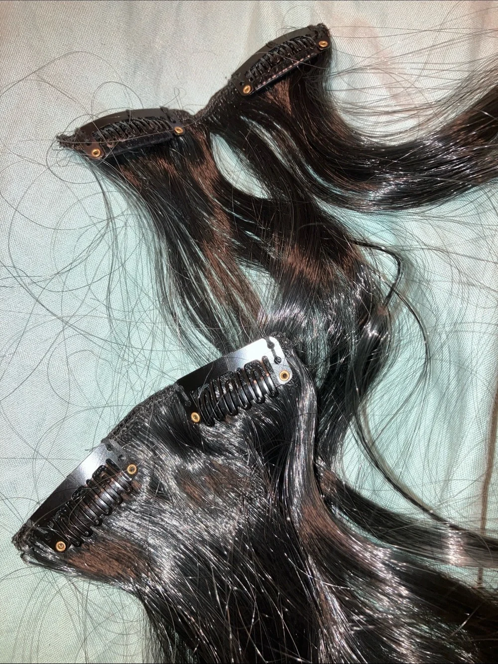 22” Wavy Ombré Clip-In Hair Extensions in Dark Brown with Ash Blonde Highlights